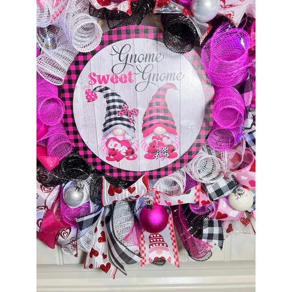 Handmade Valentine’s Gnome Sweet Gnome Ribbon Prelit Wreath 22 ins LED W16 - Picture 6 of 11